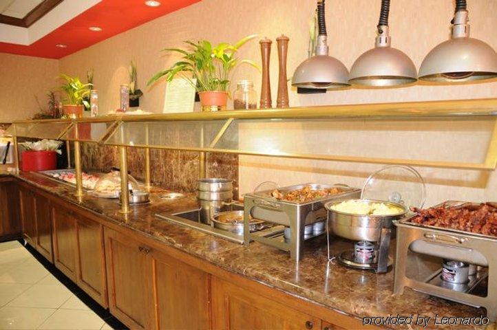 Holiday Inn Hotel Atlanta-Northlake, A Full Service Hotel Tucker Restaurant foto